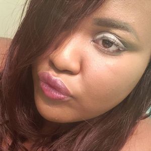 Meet your Posher, Tiffani